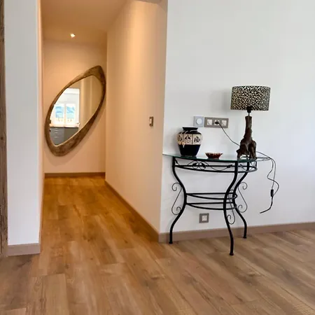 Propriete Moderne 12 Personnes Piscine Sauna Et Salle De Jeux