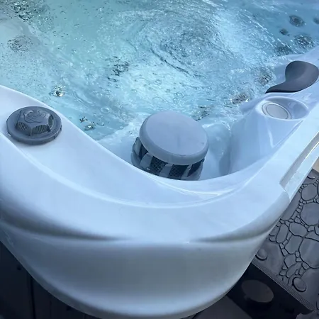 Villa Propriete Moderne 12 Personnes Piscine Sauna Et Salle De Jeux *