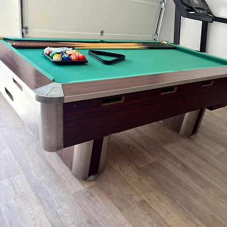 Propriete Moderne 12 Personnes Piscine Sauna Et Salle De Jeux * Hartzviller