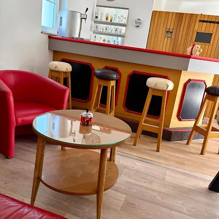 Propriete Moderne 12 Personnes Piscine Sauna Et Salle De Jeux Hartzviller