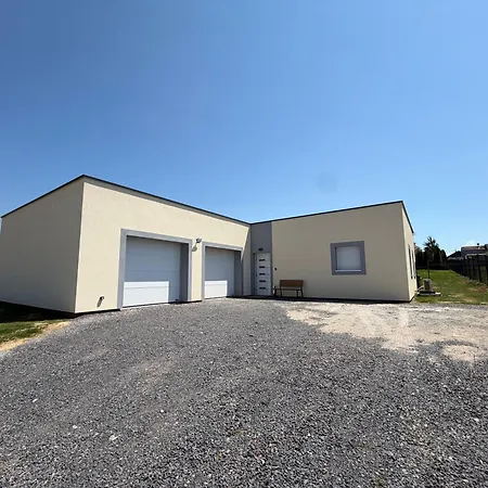 Propriete Moderne 12 Personnes Piscine Sauna Et Salle De Jeux Villa *