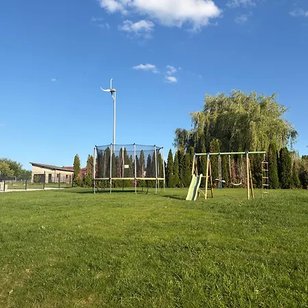 Propriete Moderne 12 Personnes Piscine Sauna Et Salle De Jeux